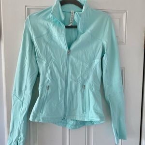 Lululemon Beautiful bright blue workout top